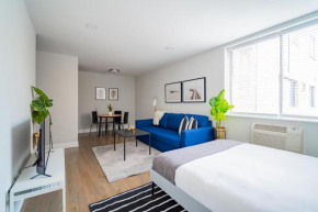 Modern Style Studio Full Kitchen Boystown, Chicago